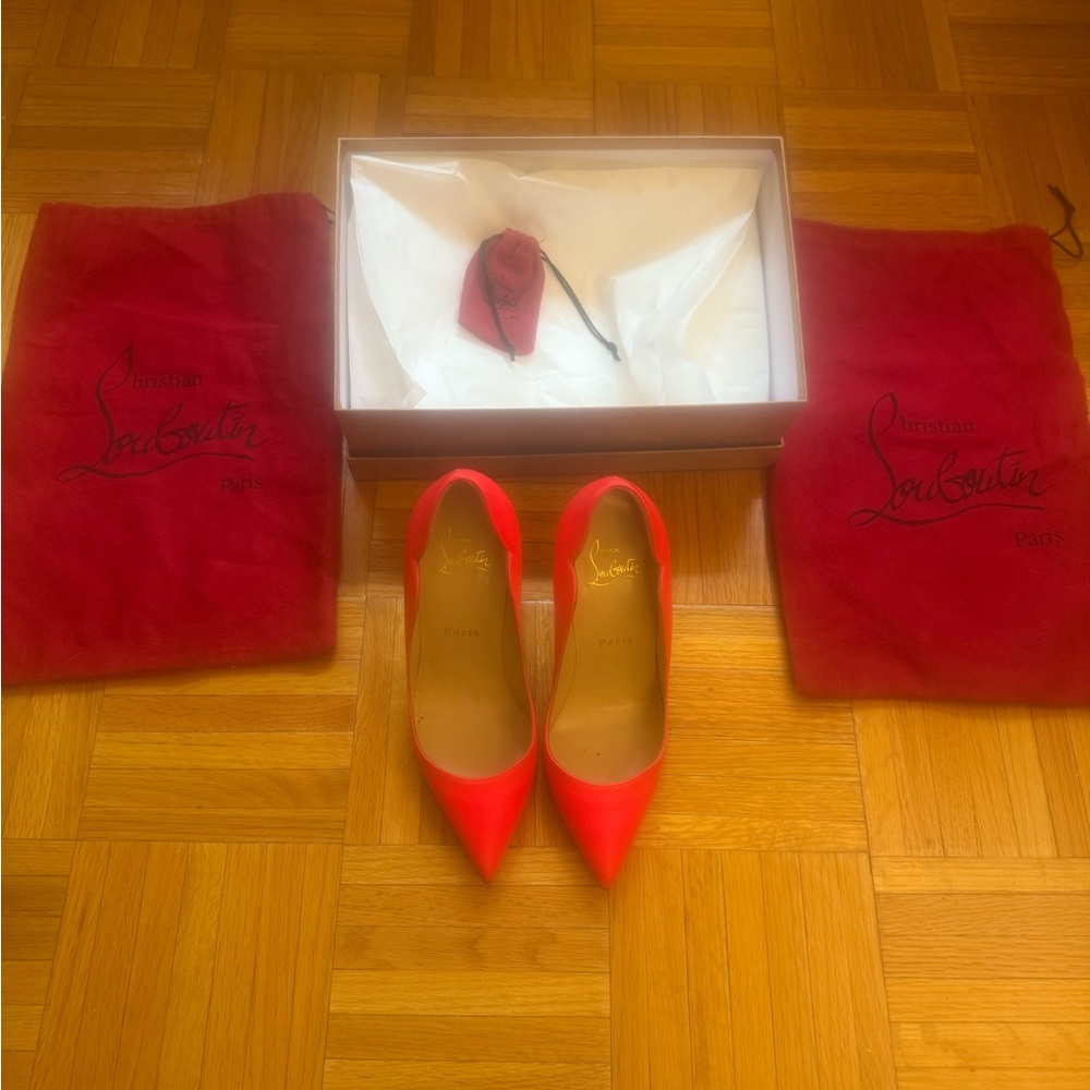 Christian Louboutin Hot Chick 100 Fluo Matt, size 35.5 (US 5.5)